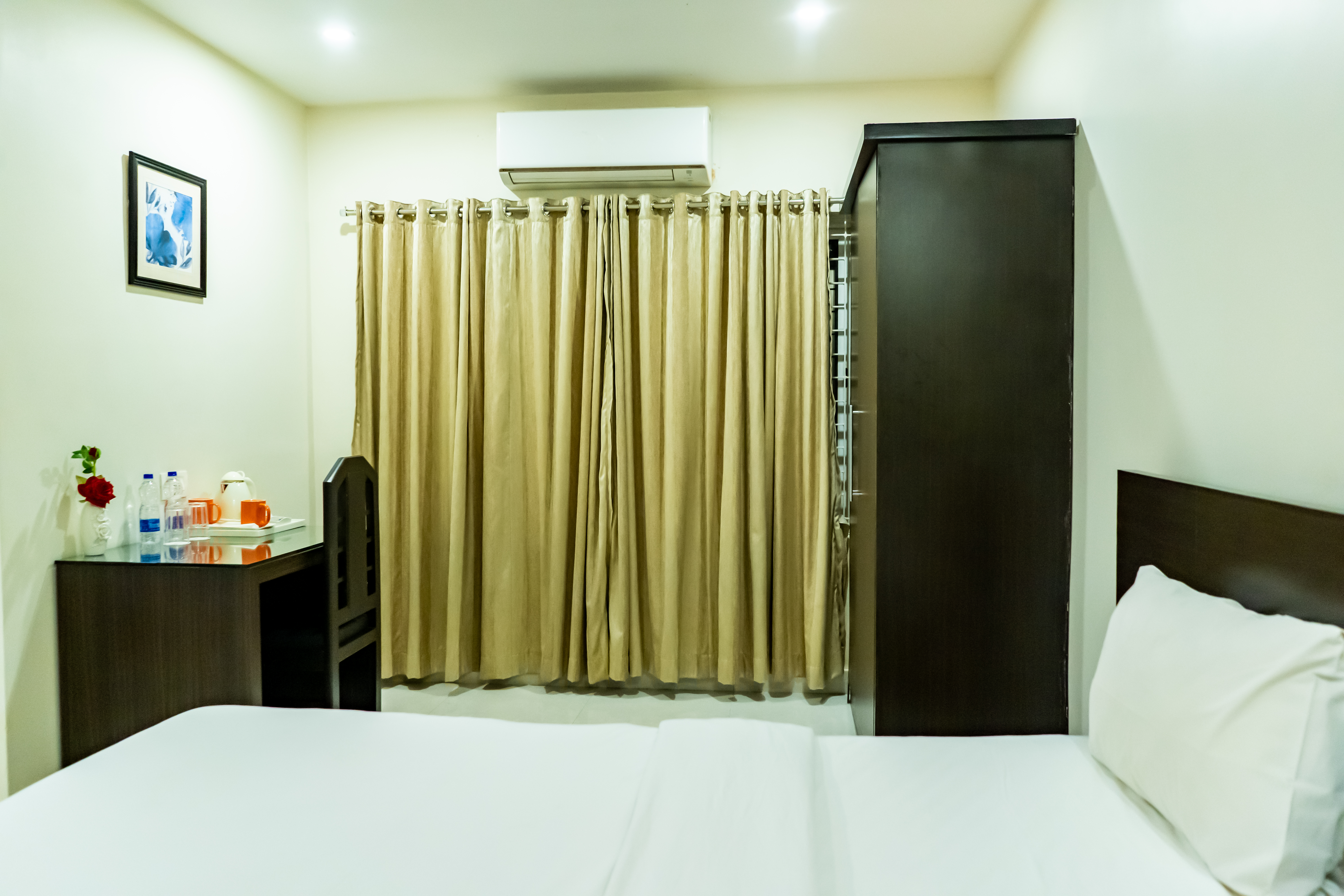 room-gallery