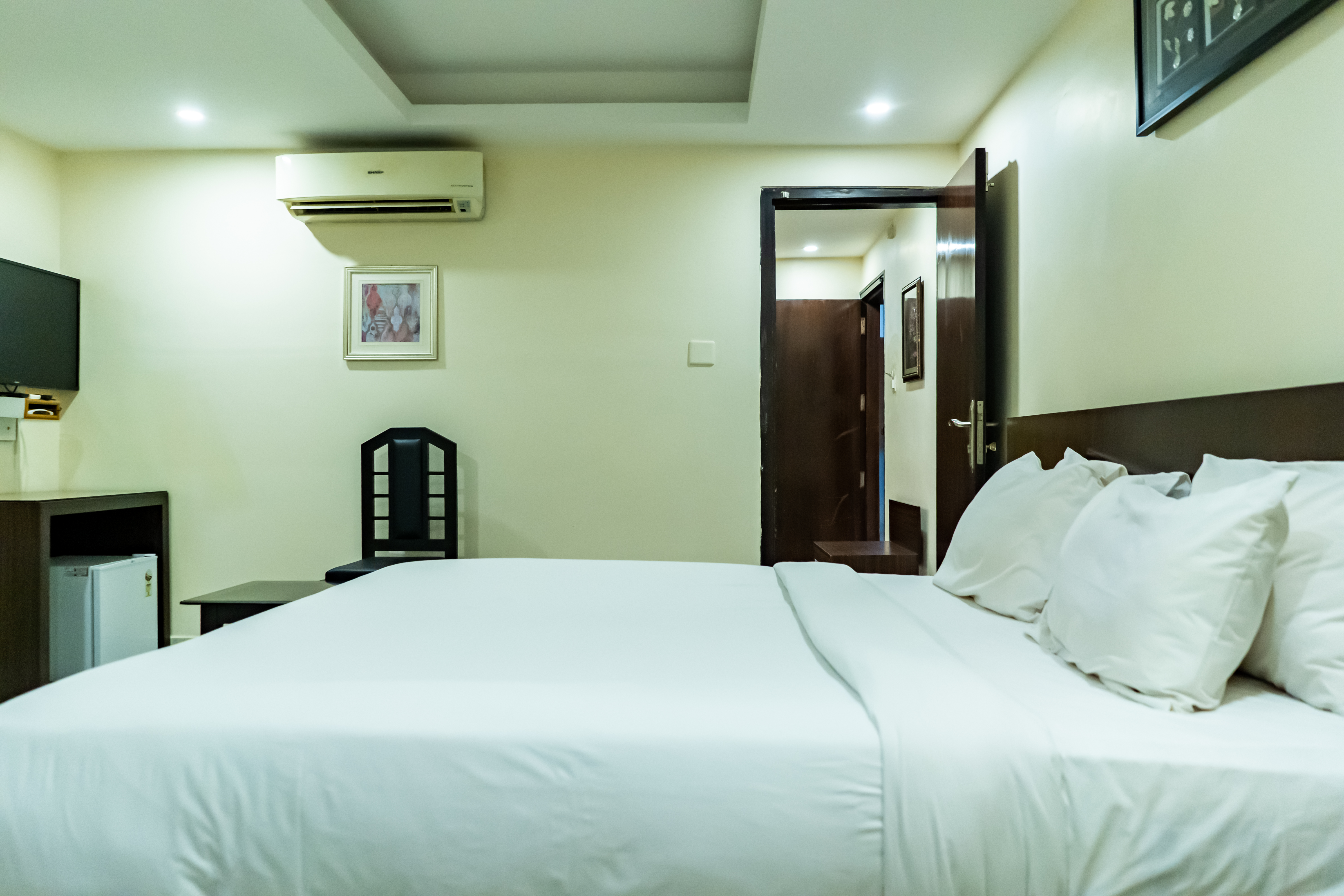 room-gallery