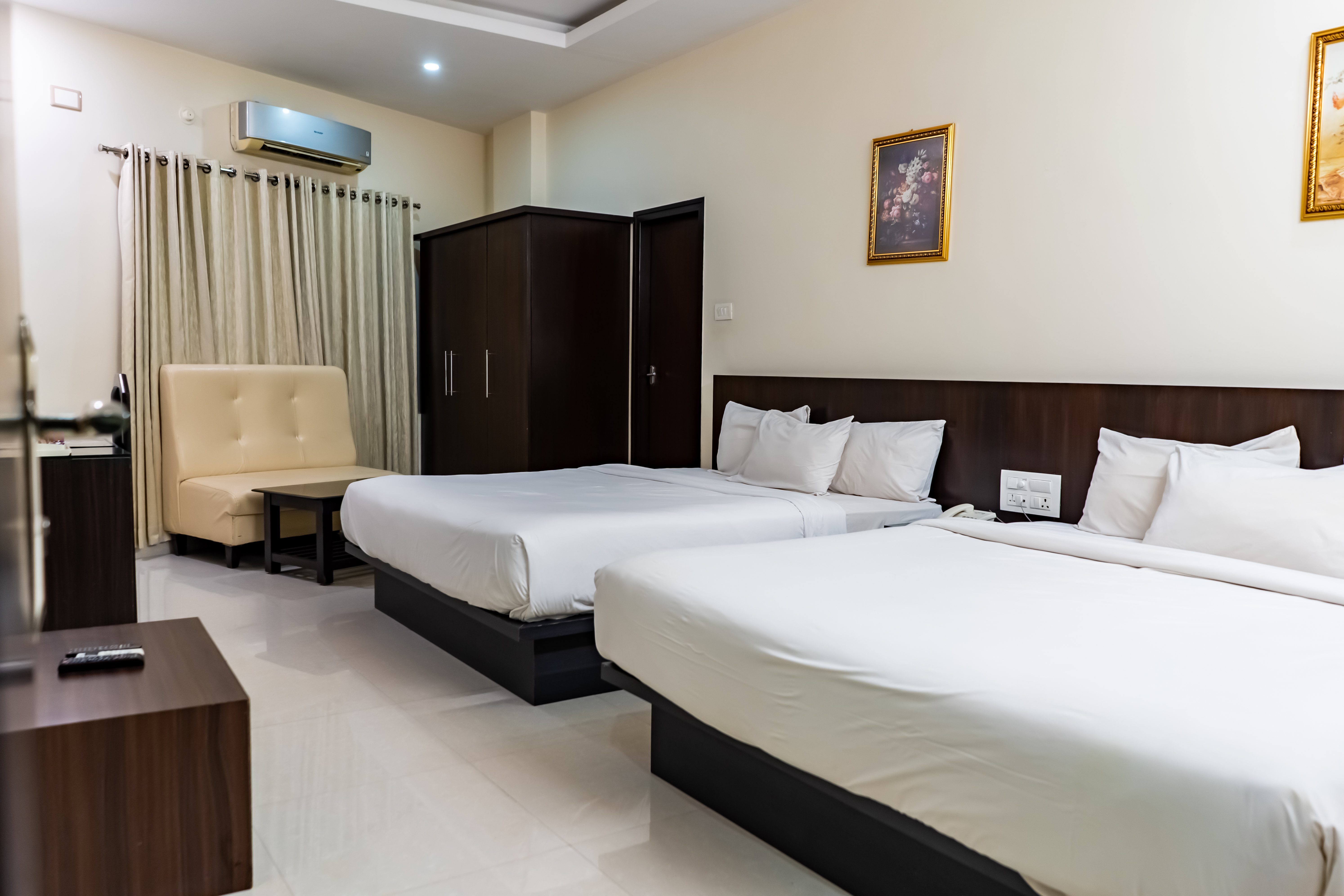 room-gallery